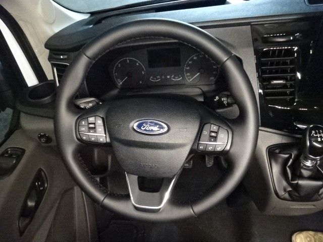 Ford Transit 2024