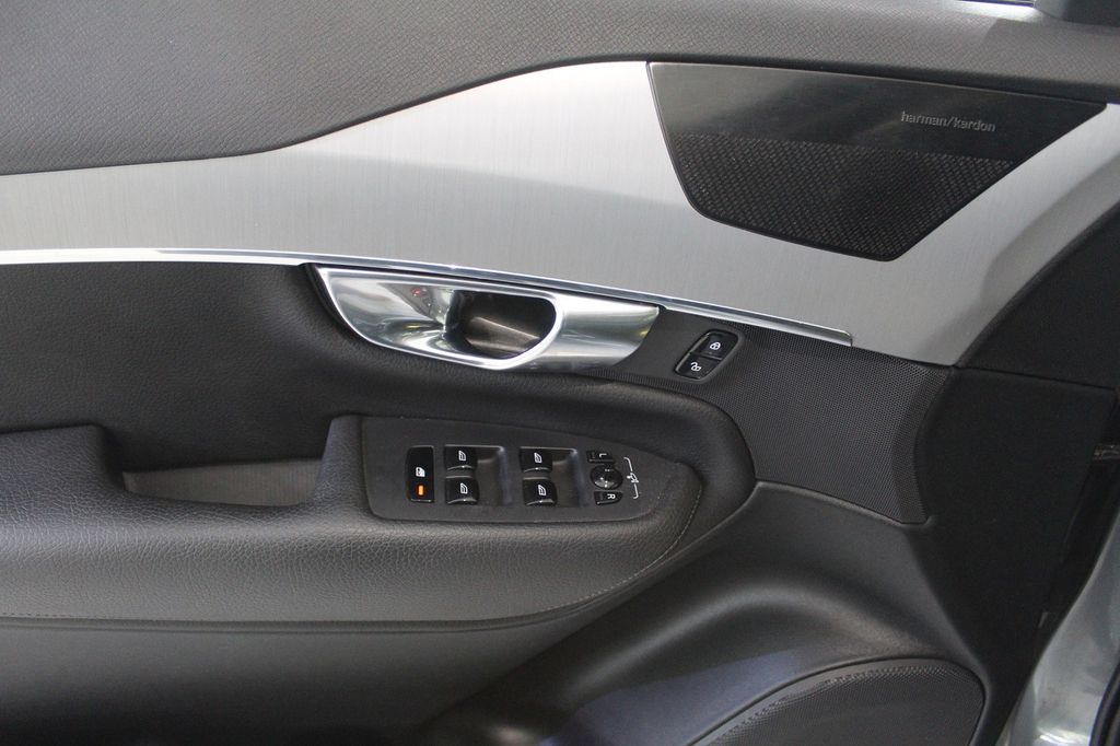 Volvo XC90 2020