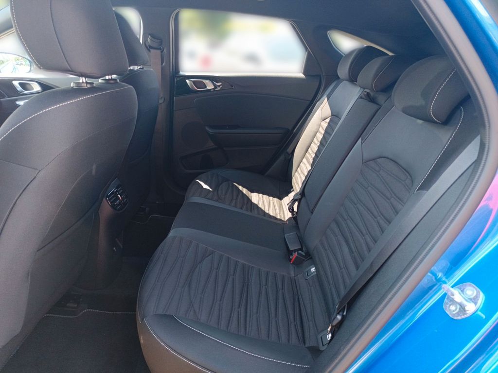 Kia pro cee'd / ProCeed