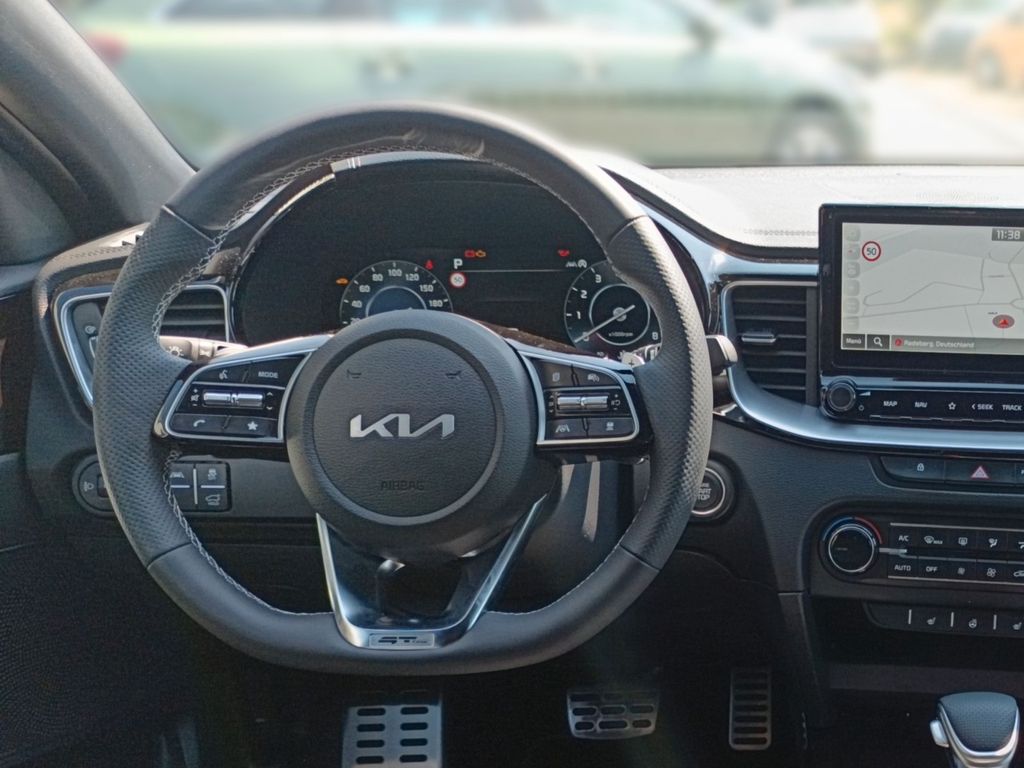 Kia pro cee'd / ProCeed