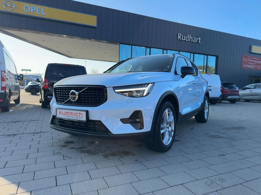 Volvo XC40 2024