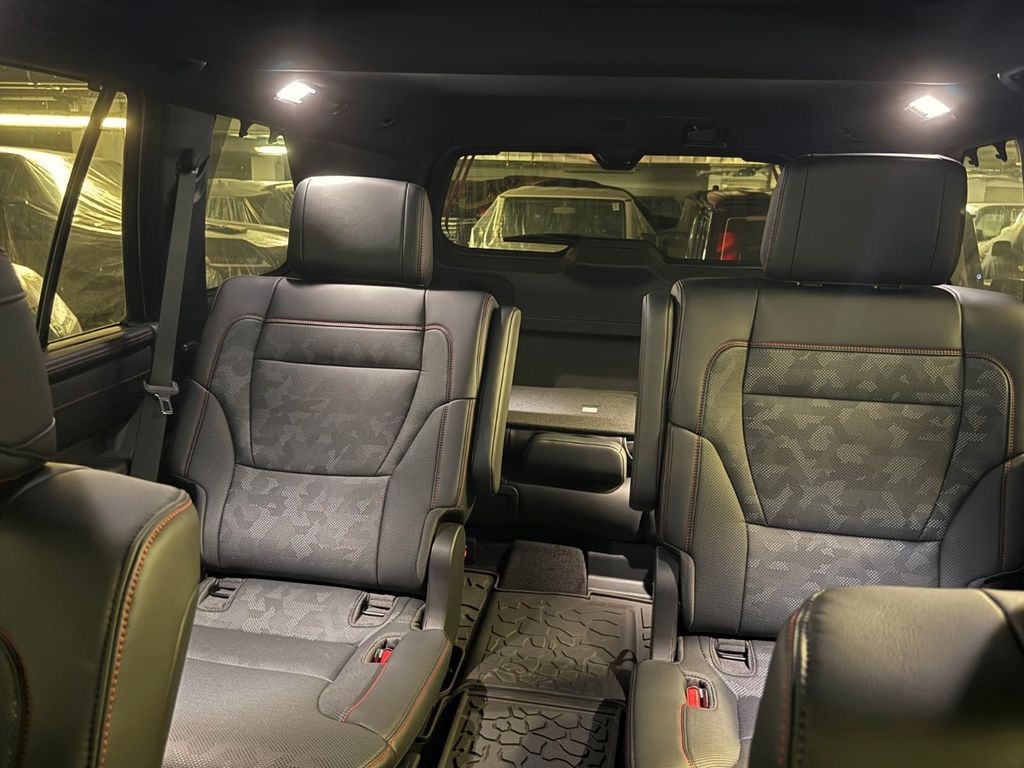 Toyota Sequoia