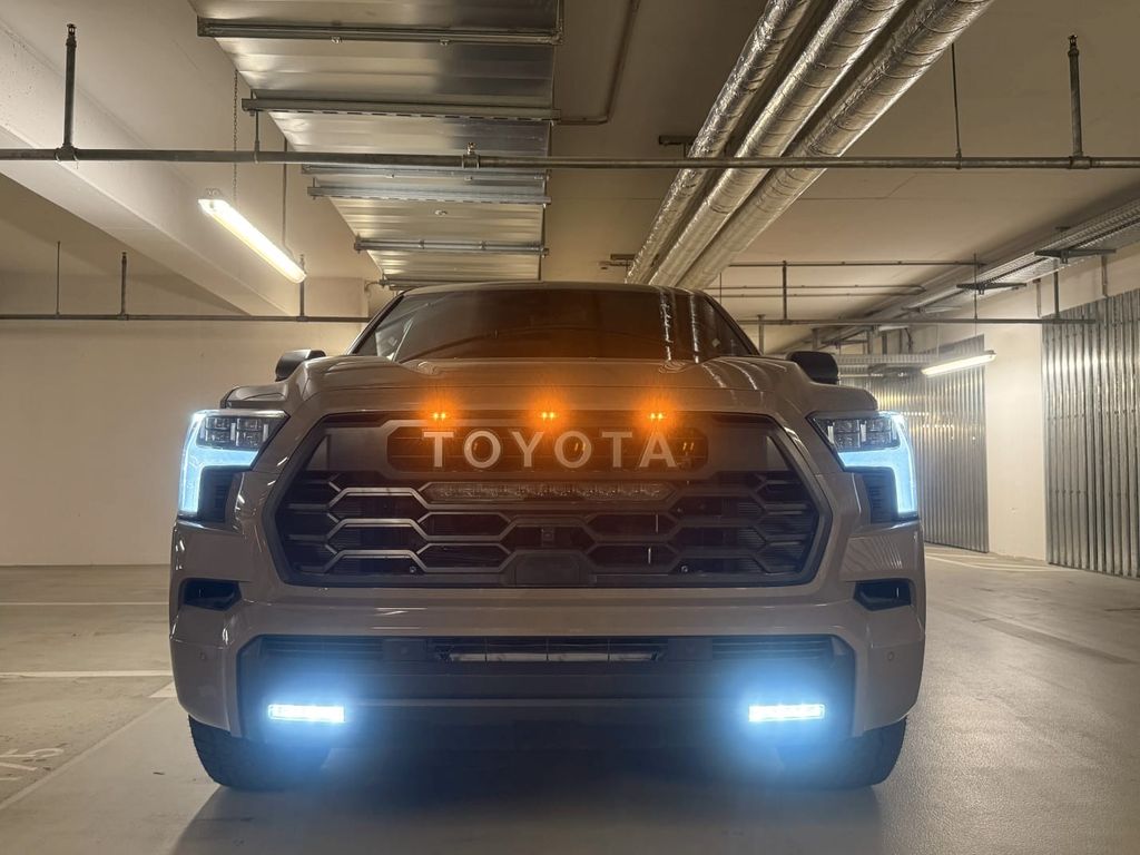 Toyota Sequoia