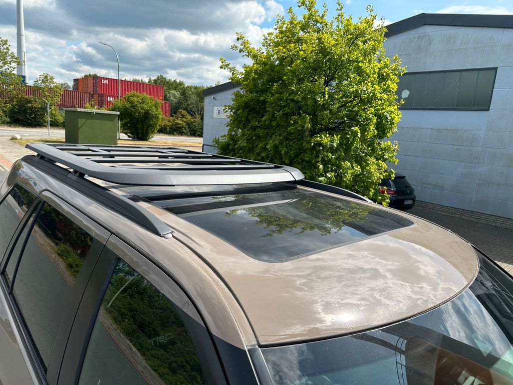 Toyota Sequoia