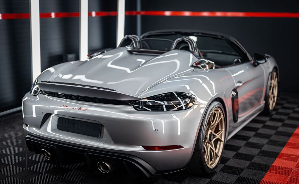 Porsche Boxster 2024