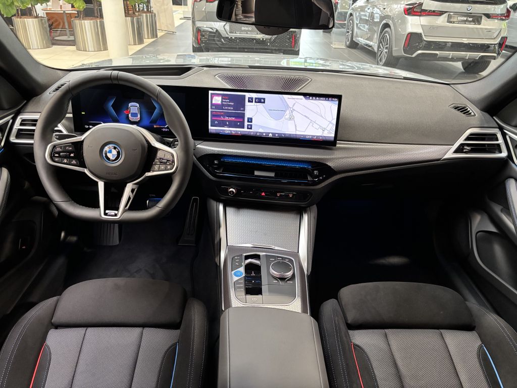 BMW i4 2025