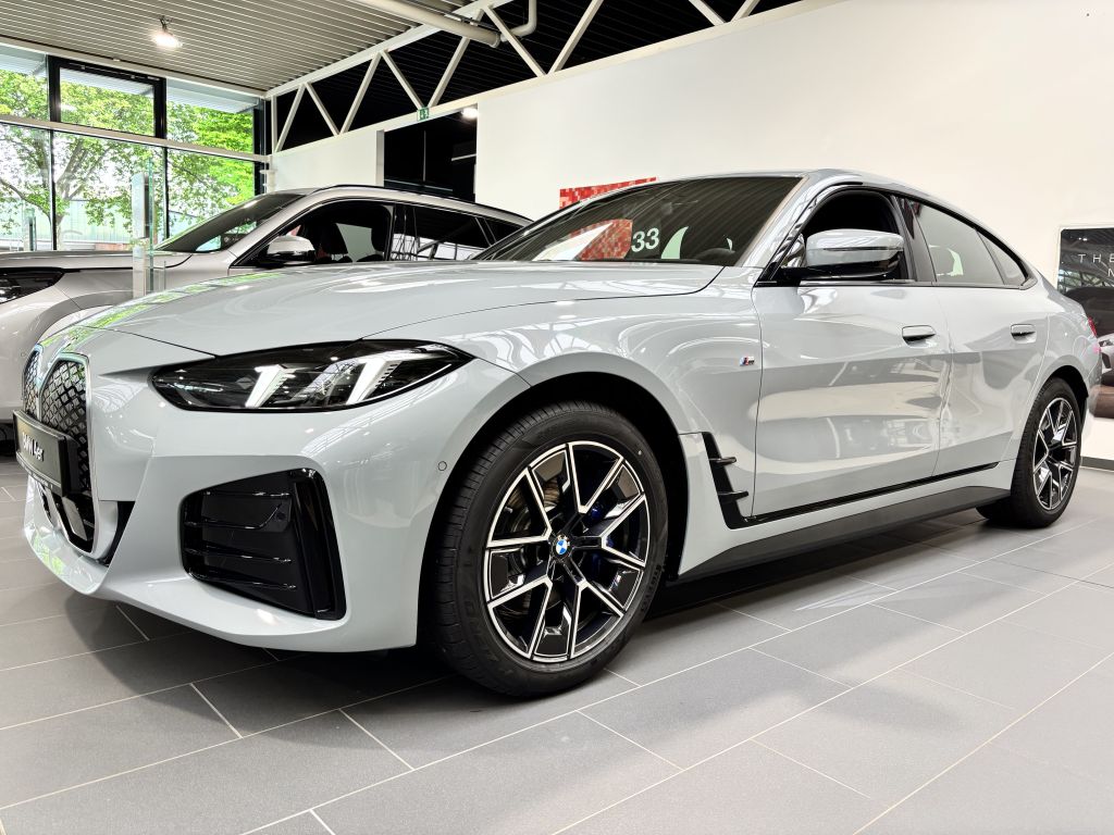 BMW i4 2025