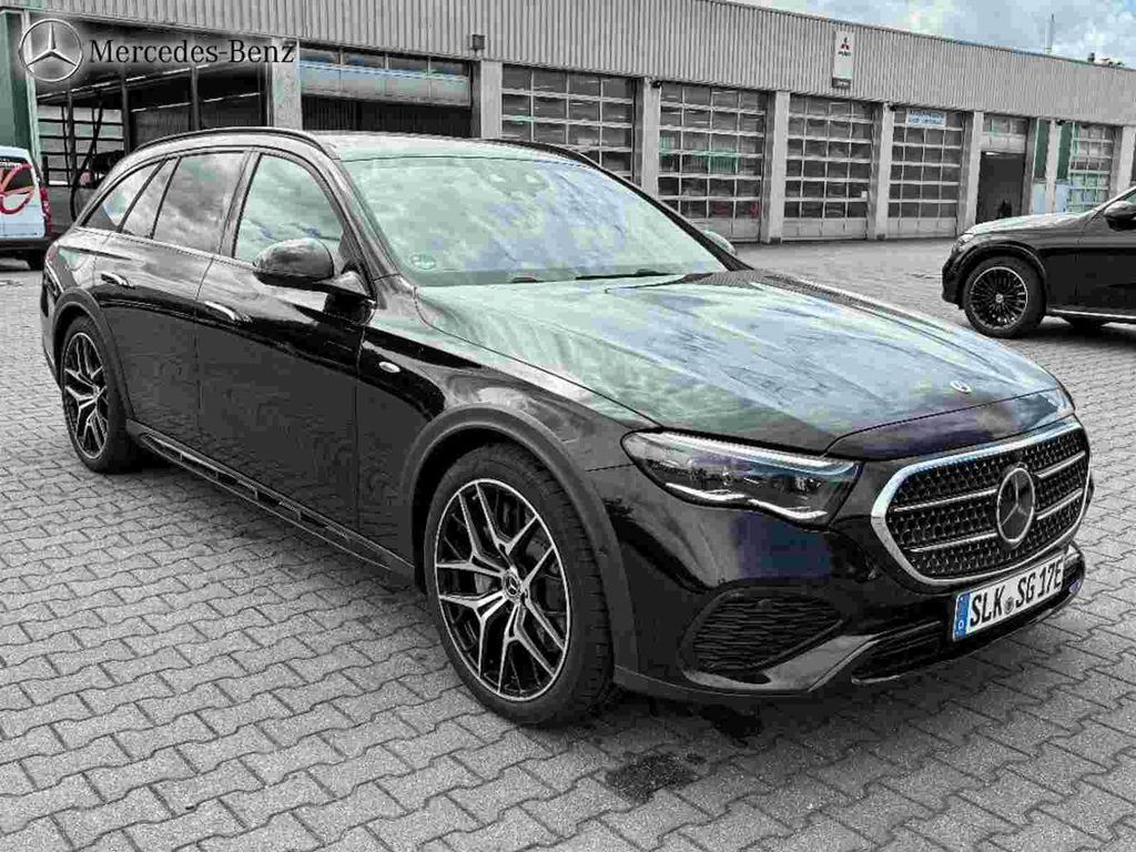 Mercedes-Benz E 300 2025