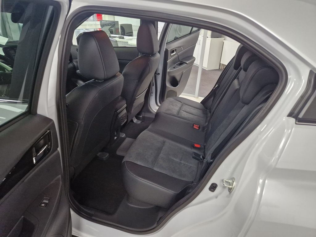 Mitsubishi Eclipse Cross 2025