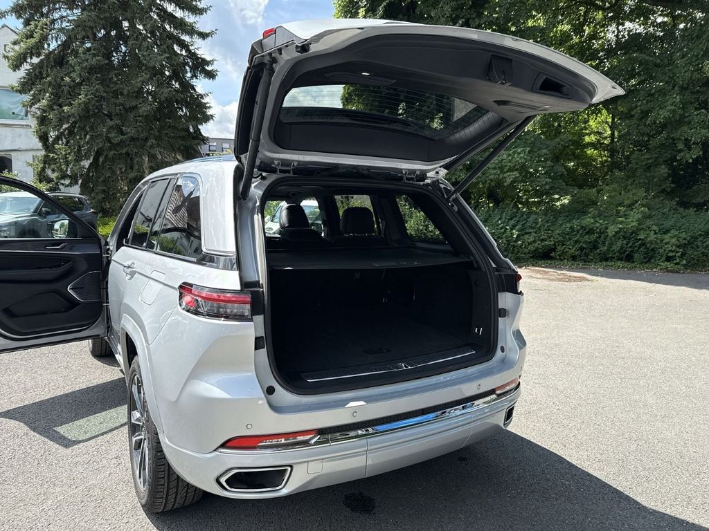 Jeep Grand Cherokee 2023