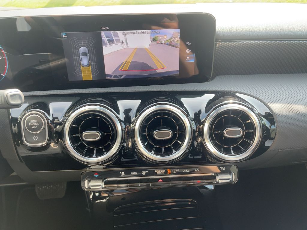 Mercedes-Benz A 200 2022