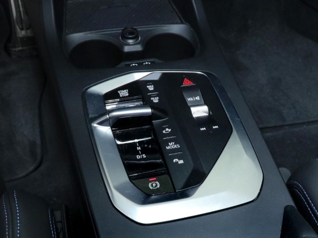 BMW 120 2024
