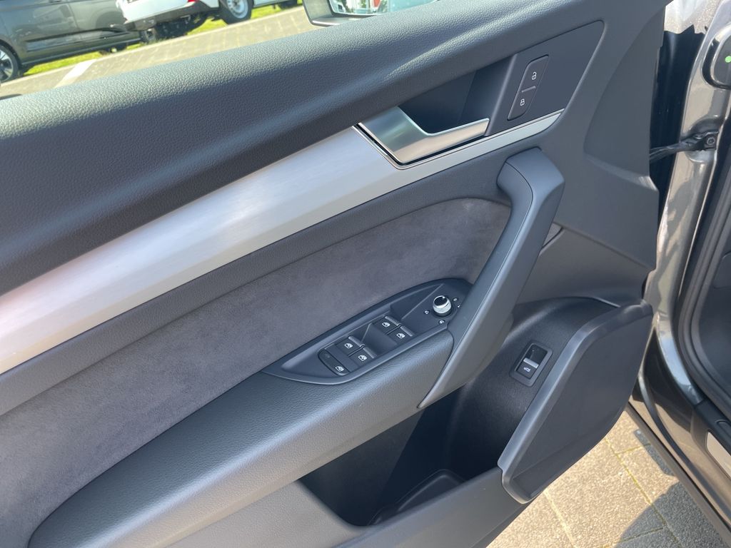 Audi SQ5 2022
