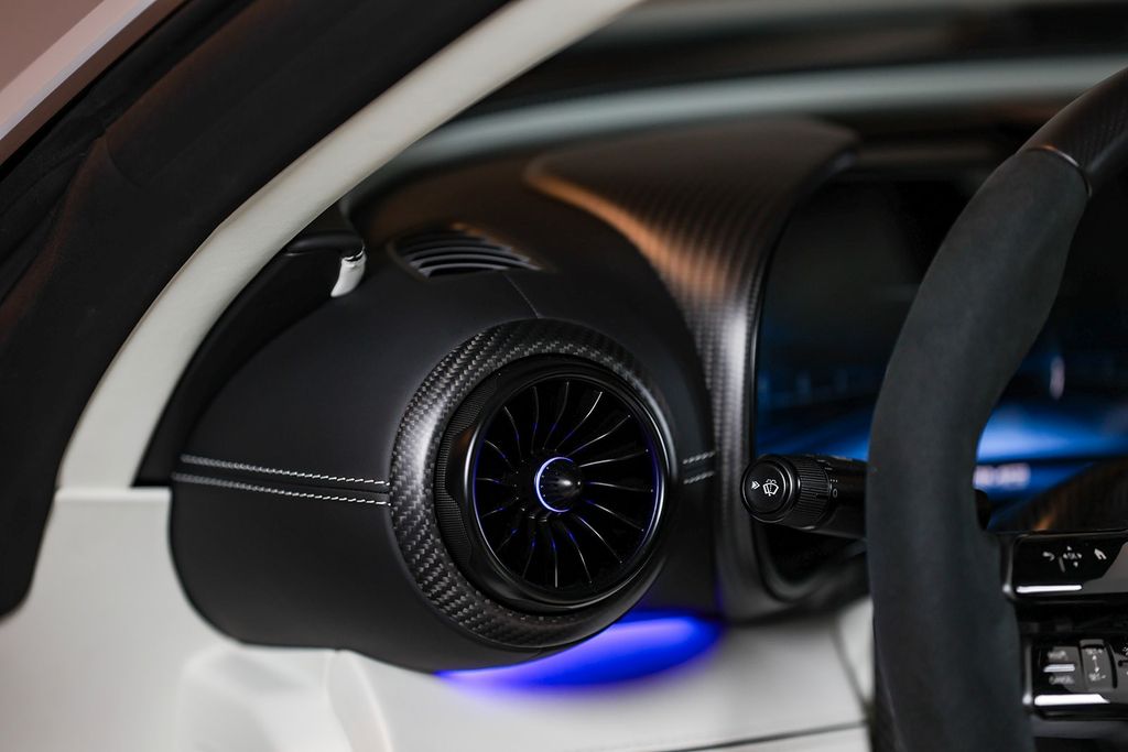 Mercedes-Benz AMG GT 2024