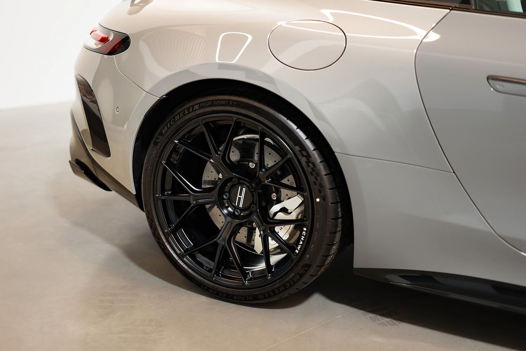 Mercedes-Benz AMG GT 2024