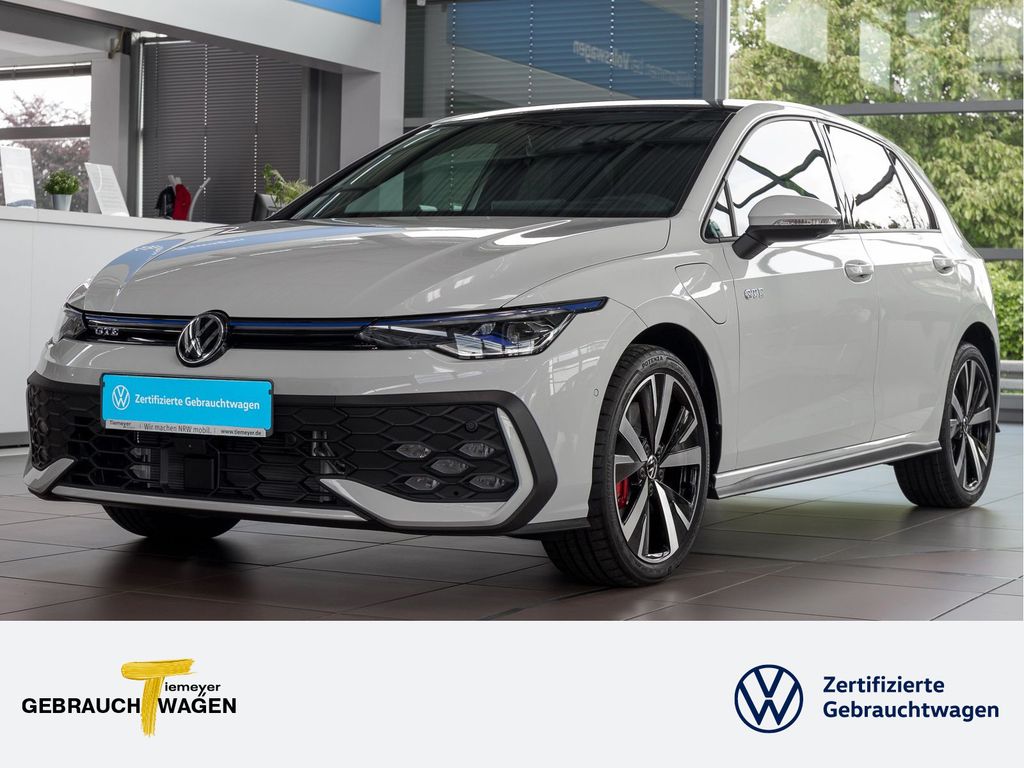 Volkswagen Golf 2025
