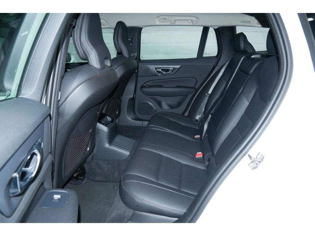 Volvo V60 2021