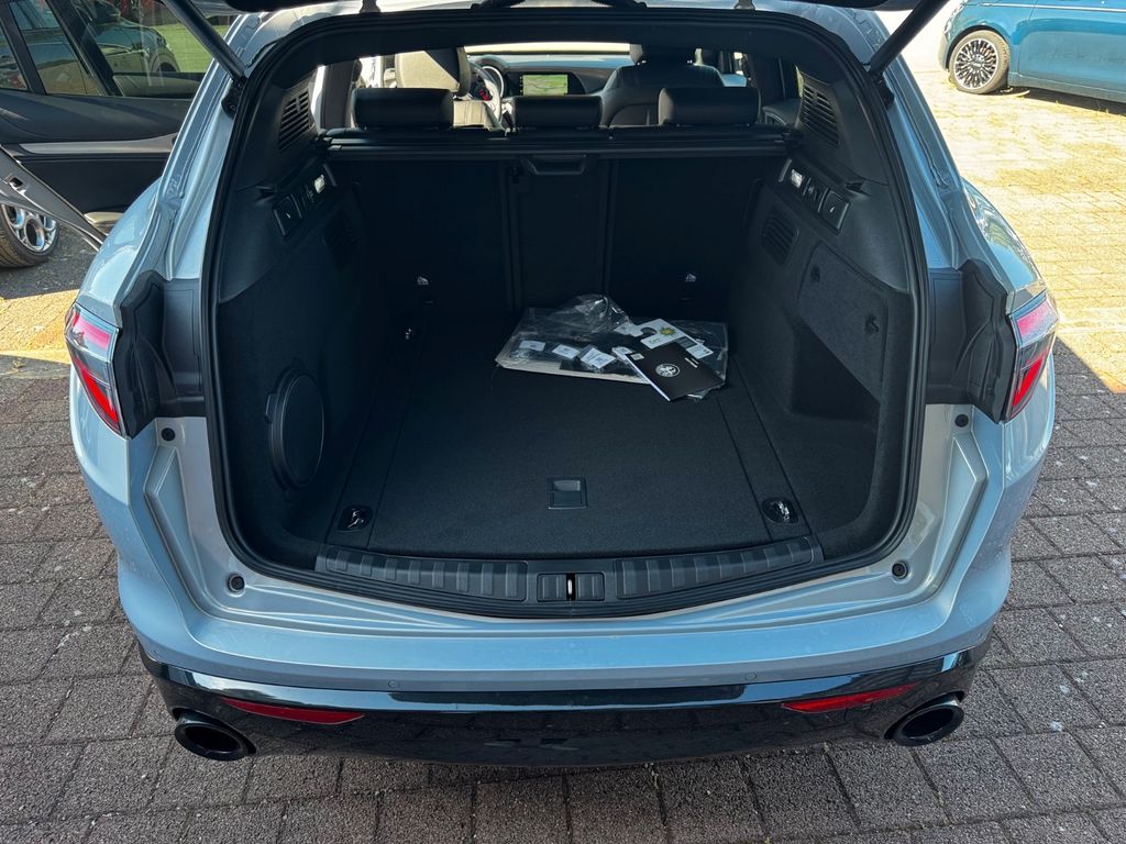 Alfa Romeo Stelvio 2025