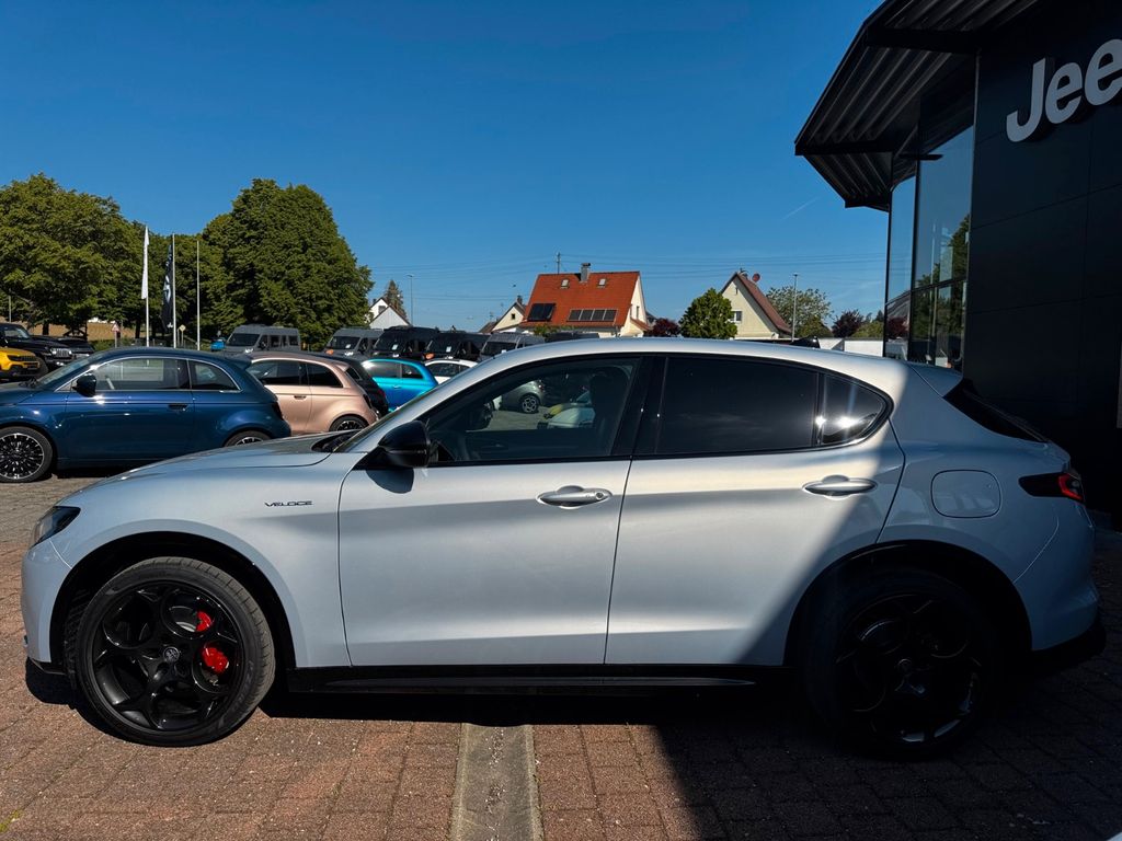 Alfa Romeo Stelvio 2025