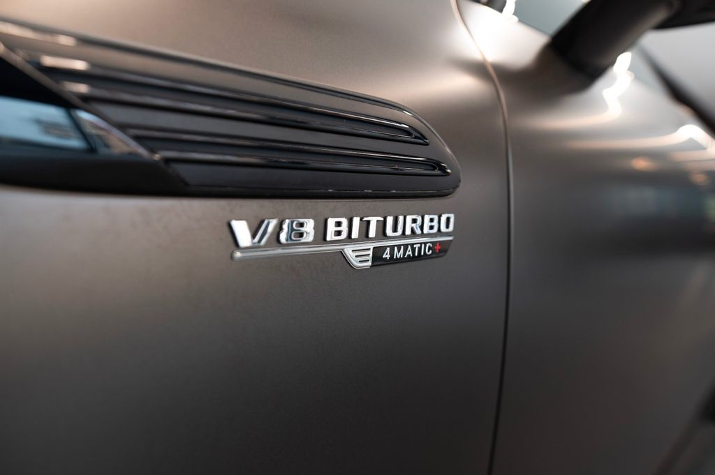 Mercedes-Benz SL 63 AMG 2022