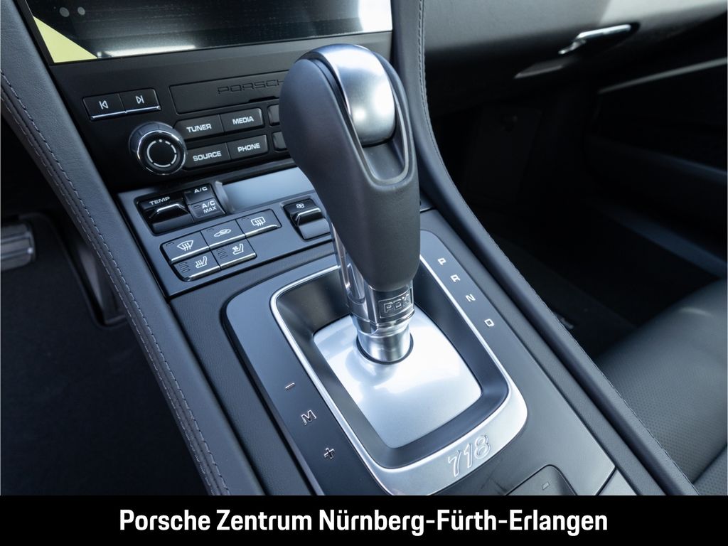 Porsche Boxster 2025