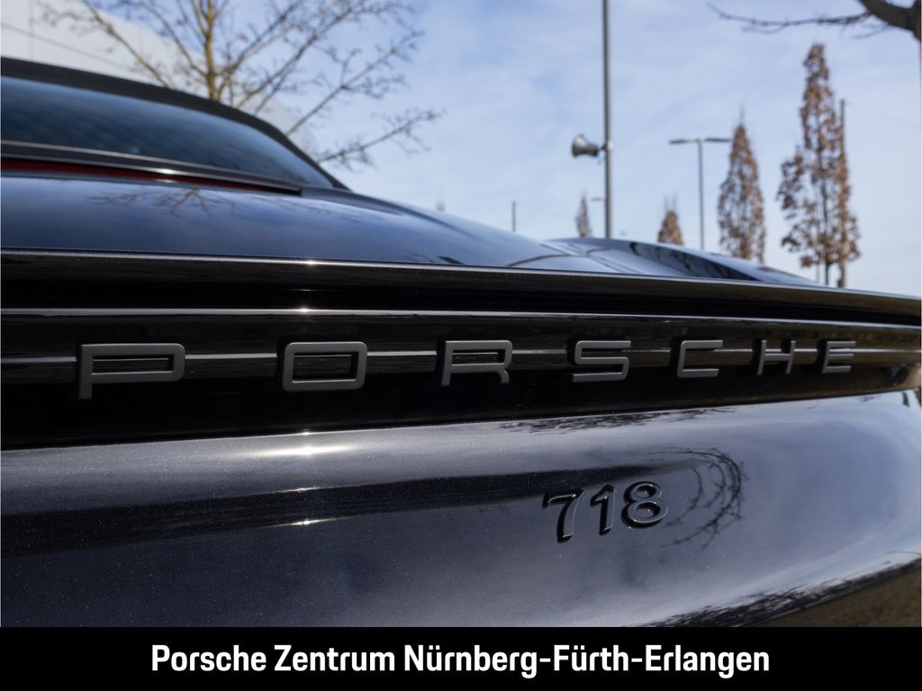 Porsche Boxster 2025