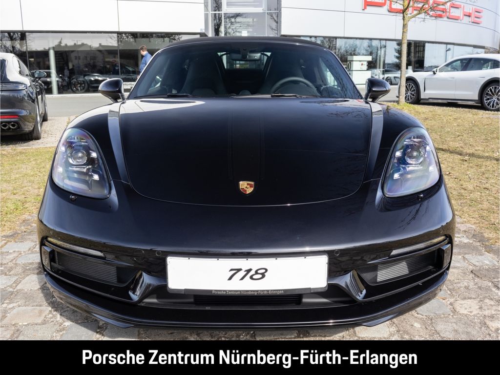 Porsche Boxster 2025