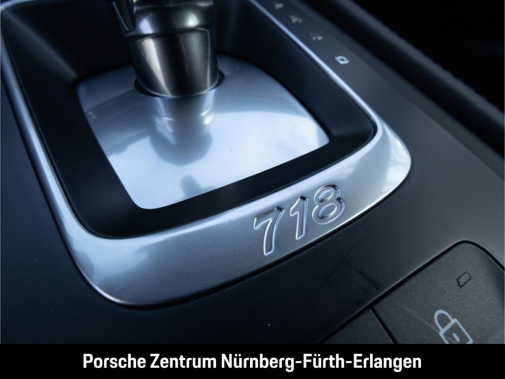 Porsche Boxster 2025