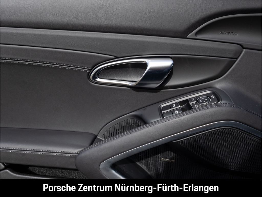 Porsche Boxster 2025