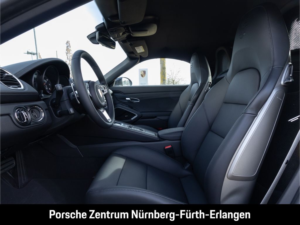 Porsche Boxster 2025