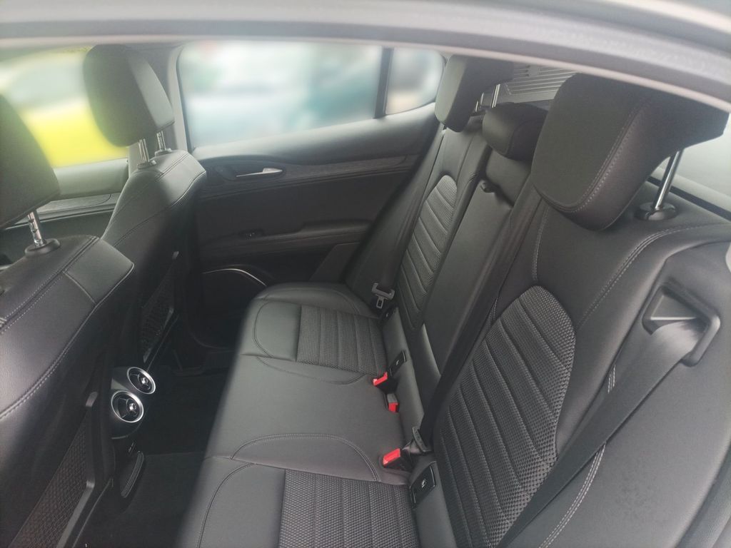 Alfa Romeo Stelvio 2019