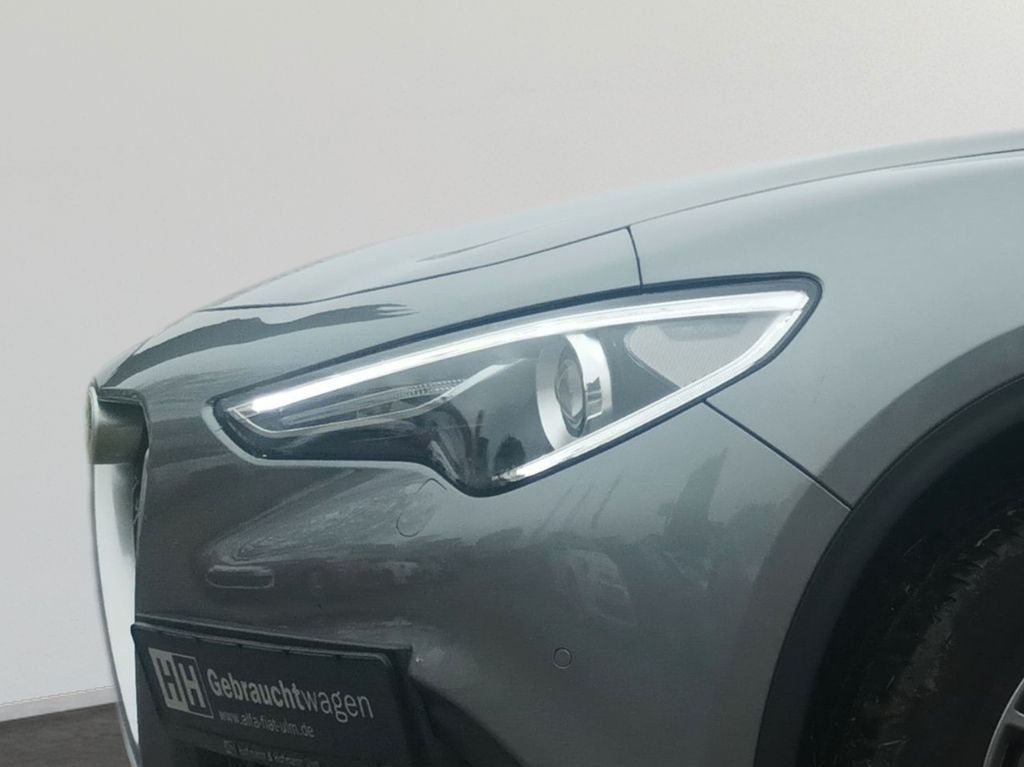 Alfa Romeo Stelvio 2019