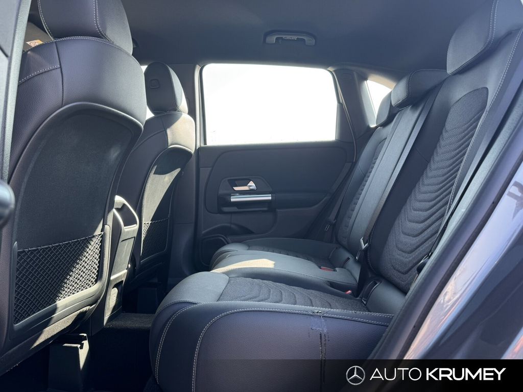 Mercedes-Benz B 200 2023