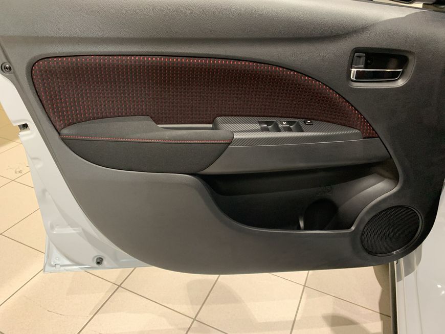 Mitsubishi Space Star 2025