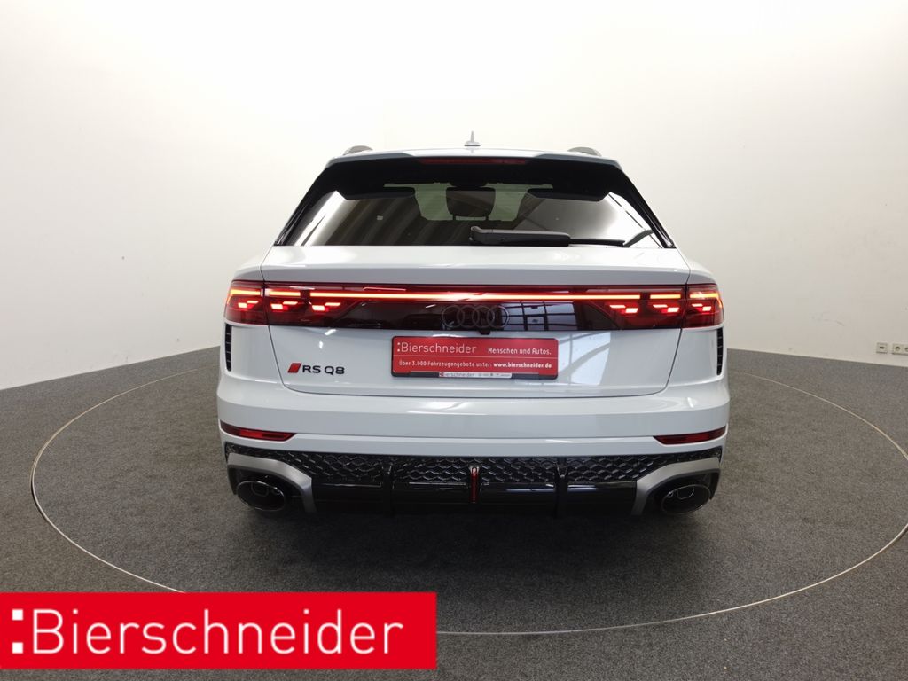Audi RSQ8 2025