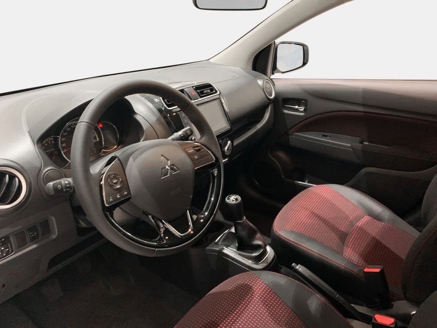 Mitsubishi Space Star 2025