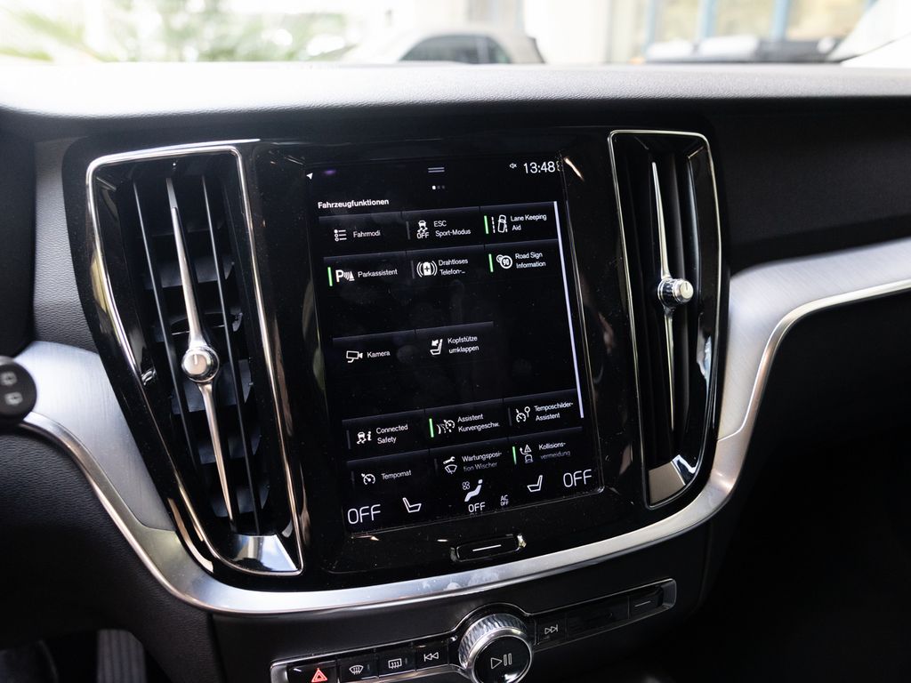 Volvo V60 2021