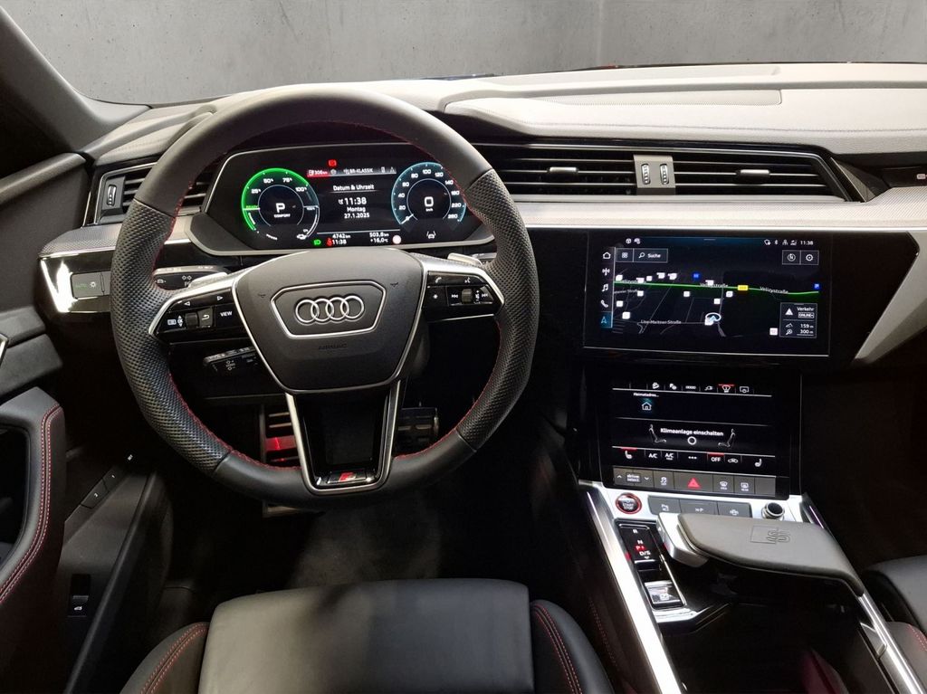 Audi SQ8 2024