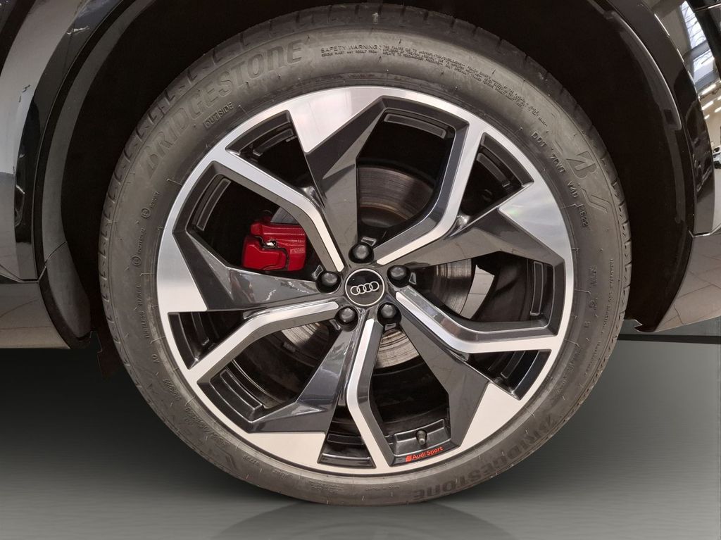 Audi SQ8 2024