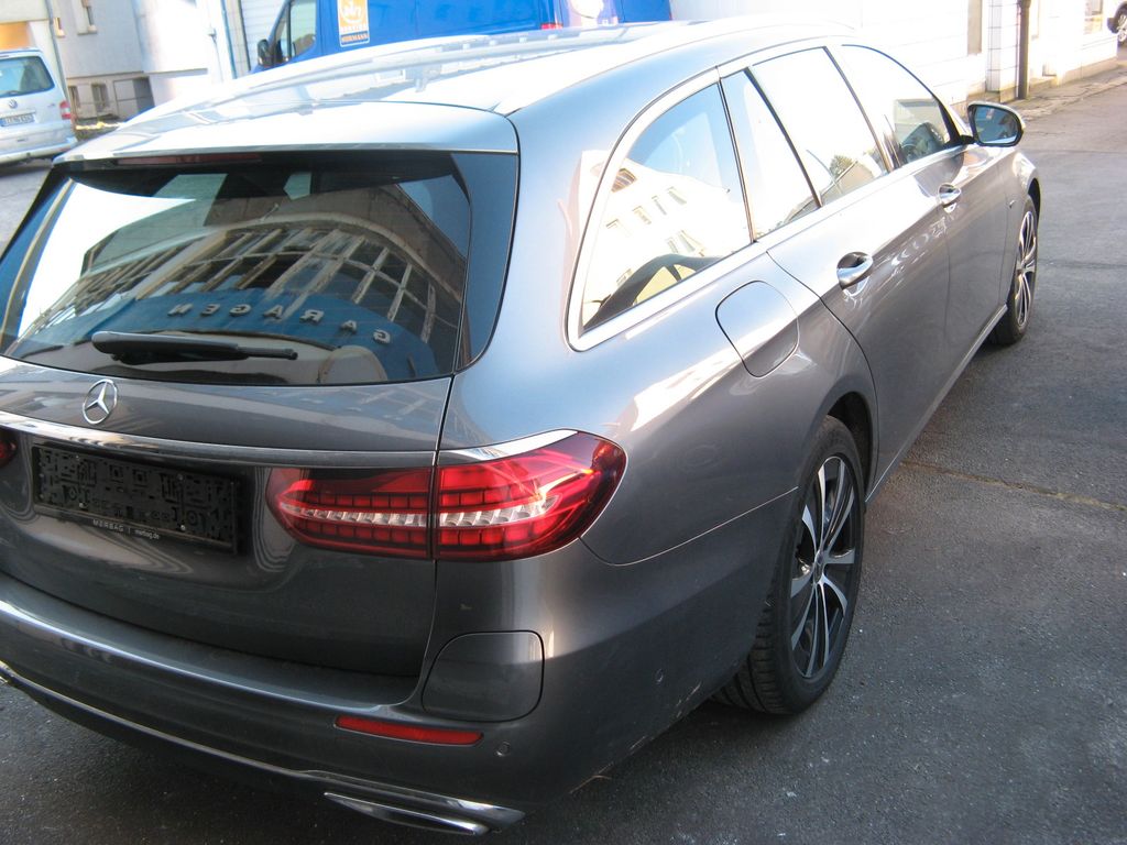 Mercedes-Benz E 300 2021