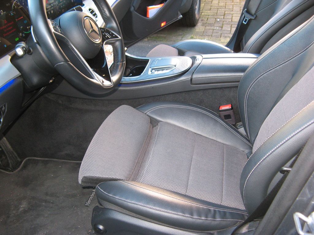 Mercedes-Benz E 300 2021