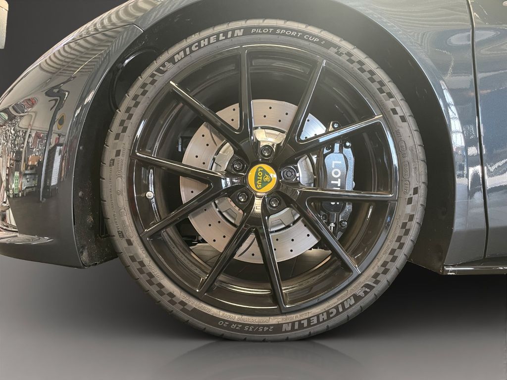 Lotus Emira 2023