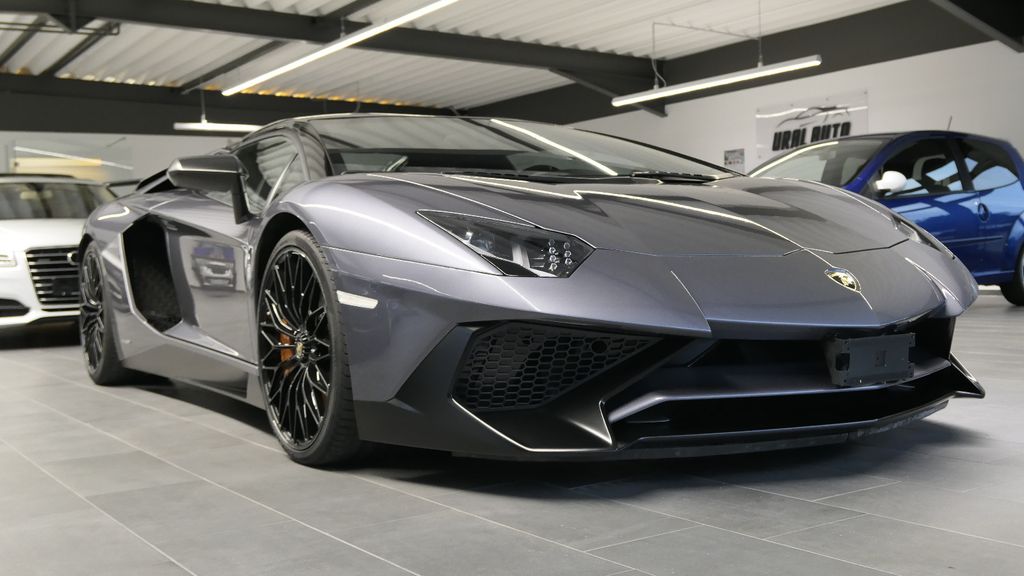 Lamborghini Aventador 2017