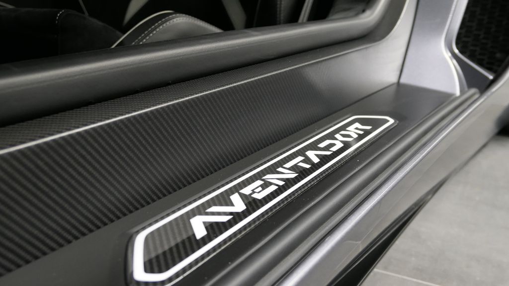 Lamborghini Aventador 2017