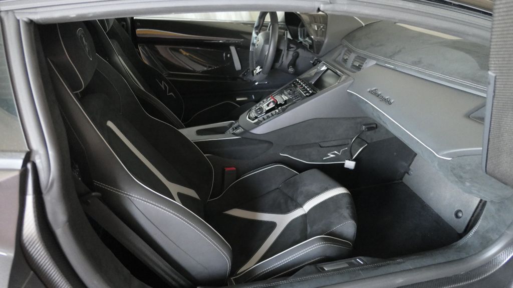 Lamborghini Aventador 2017