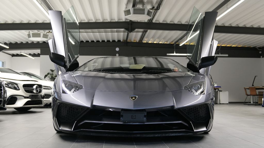 Lamborghini Aventador 2017