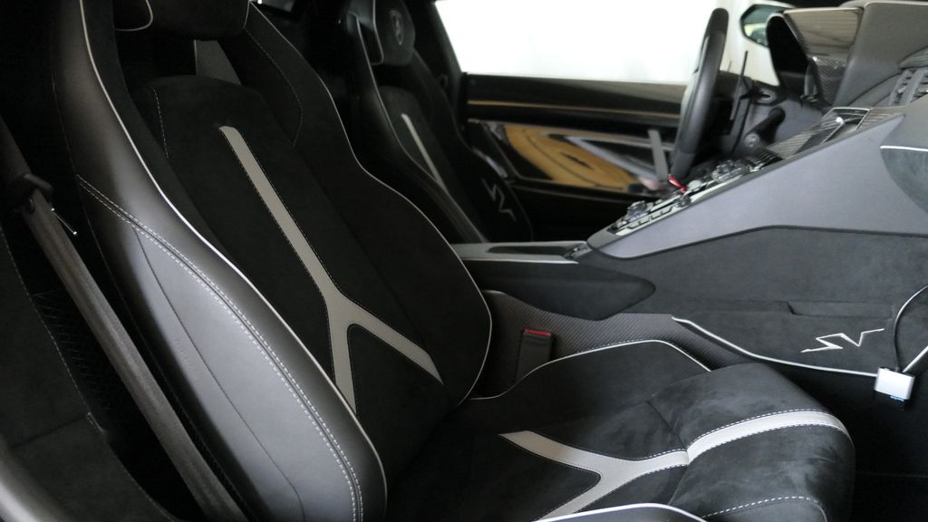 Lamborghini Aventador 2017