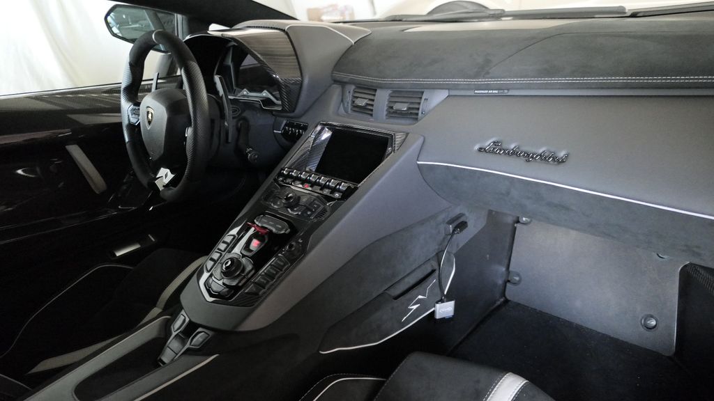 Lamborghini Aventador 2017