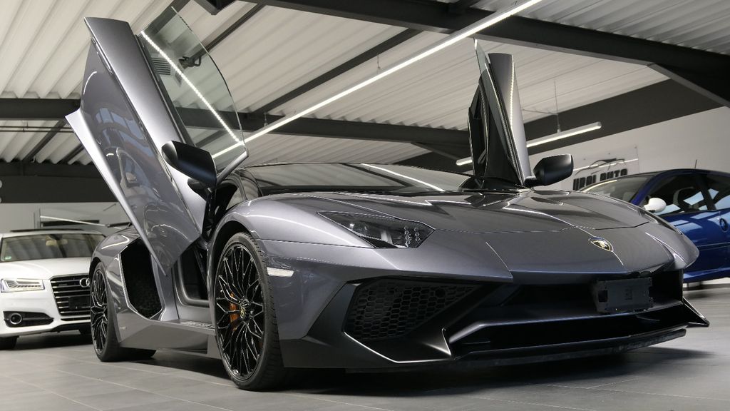 Lamborghini Aventador 2017