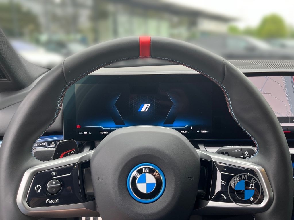 BMW i5 2024